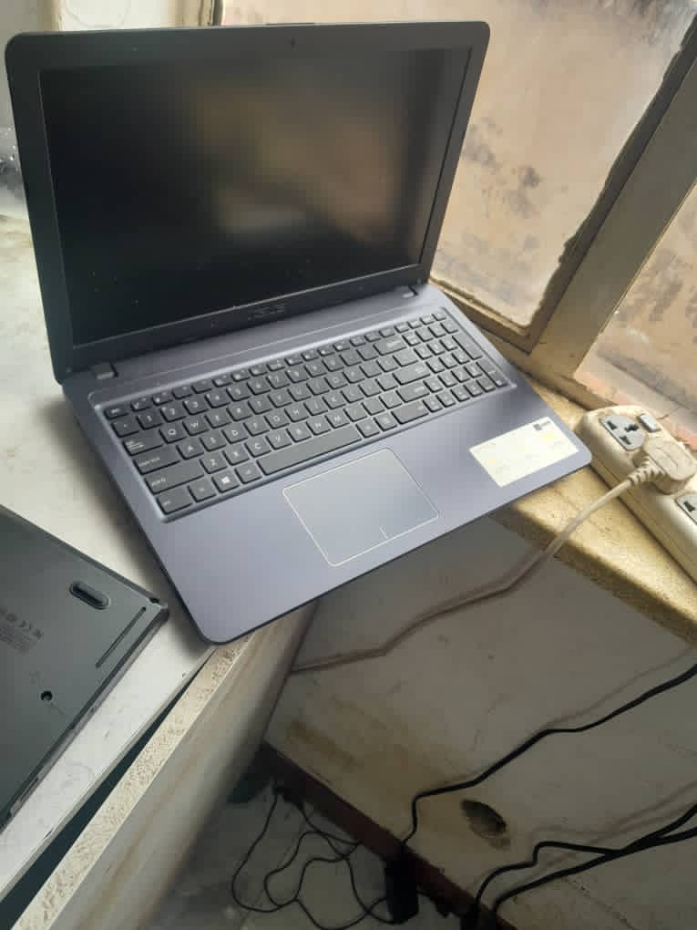 Asus Vivobook core i7 8th Generation