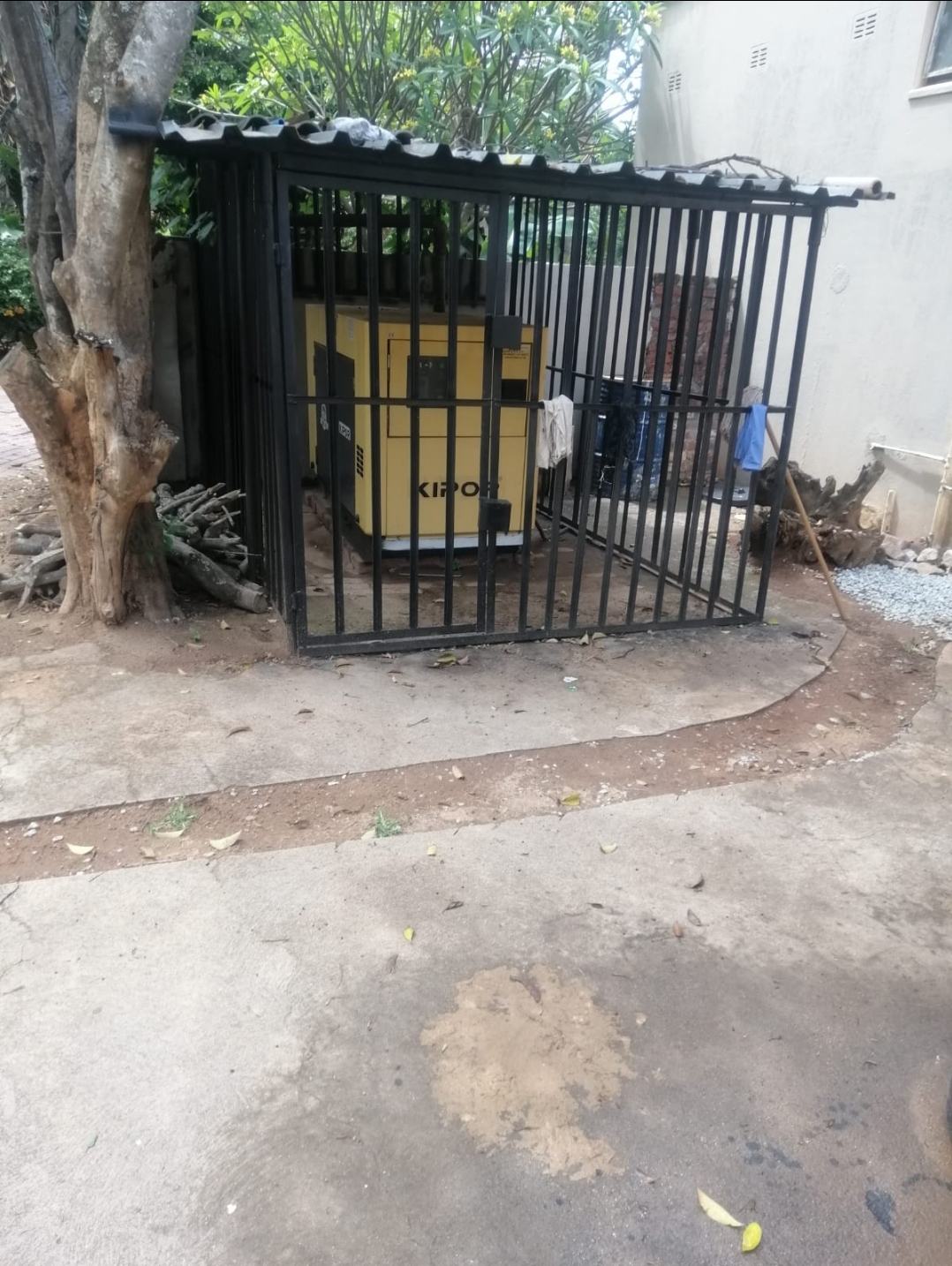 Mt pleasant opposite campus $160.00