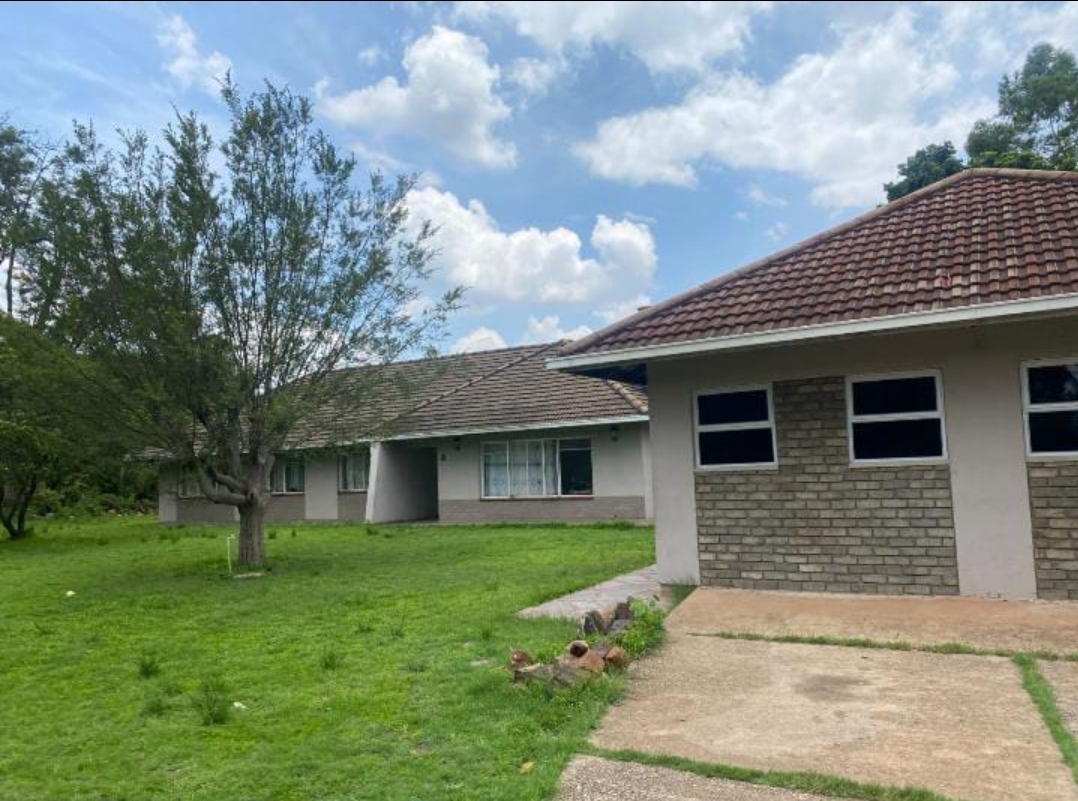 Alex Park Close to (Groombridge Spar)